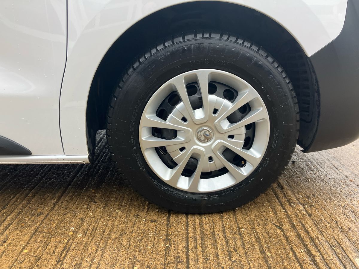 Used Vauxhall Vivaro 2022 for sale - 77113574: Photo 8