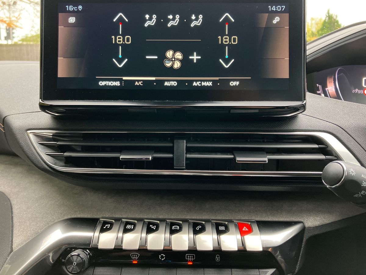 Used Peugeot 3008 2022 for sale - 77743705: Photo 12