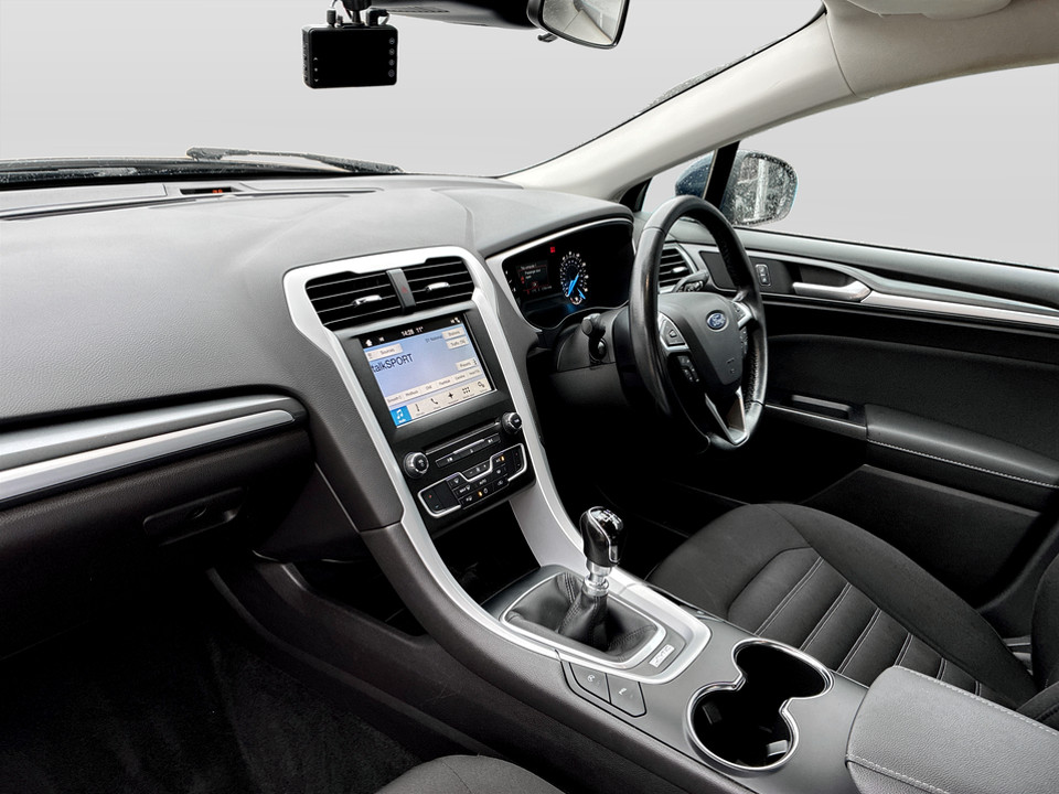 Used Ford Mondeo 2017 for sale - 77896508: Photo 17