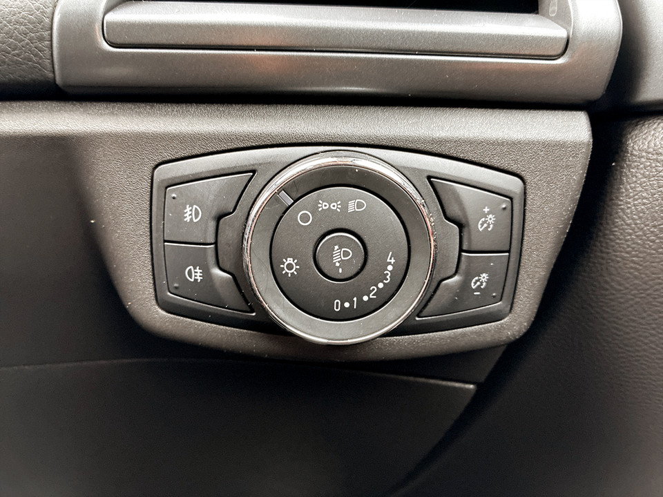 Used Ford Mondeo 2017 for sale - 77896508: Photo 32