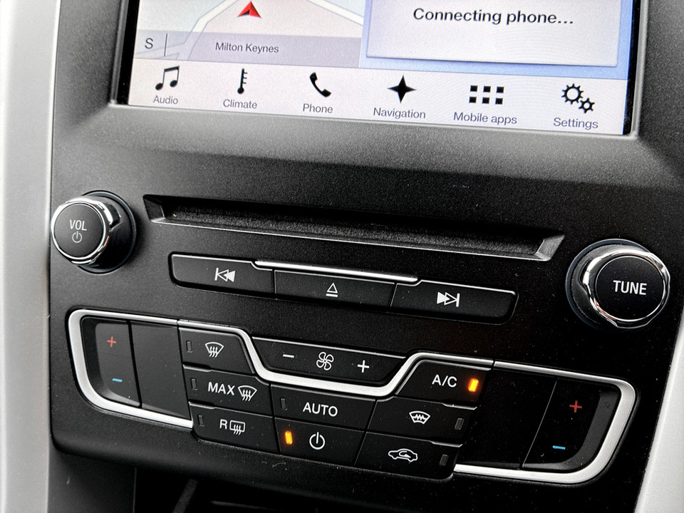 Used Ford Mondeo 2017 for sale - 77896508: Photo 35