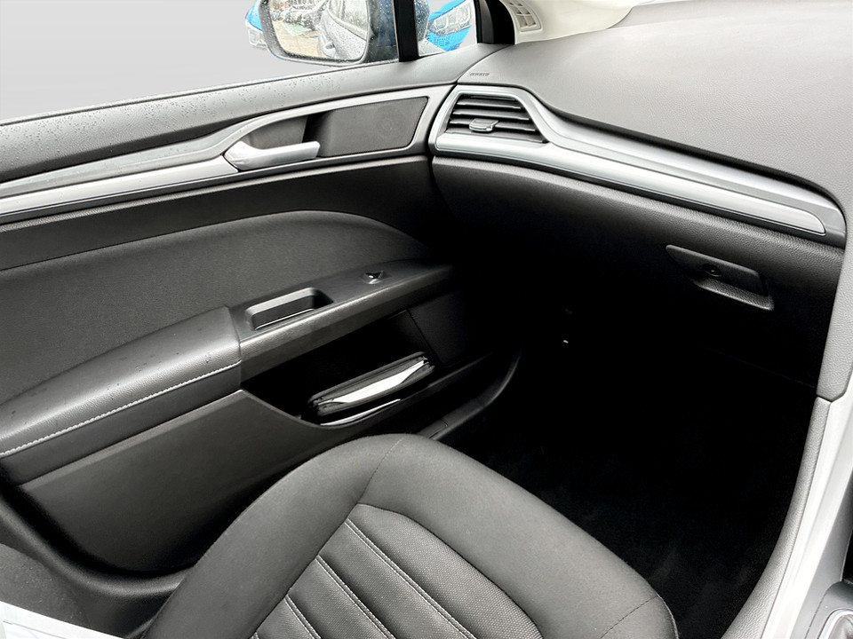 Used Ford Mondeo 2017 for sale - 77896508: Photo 38