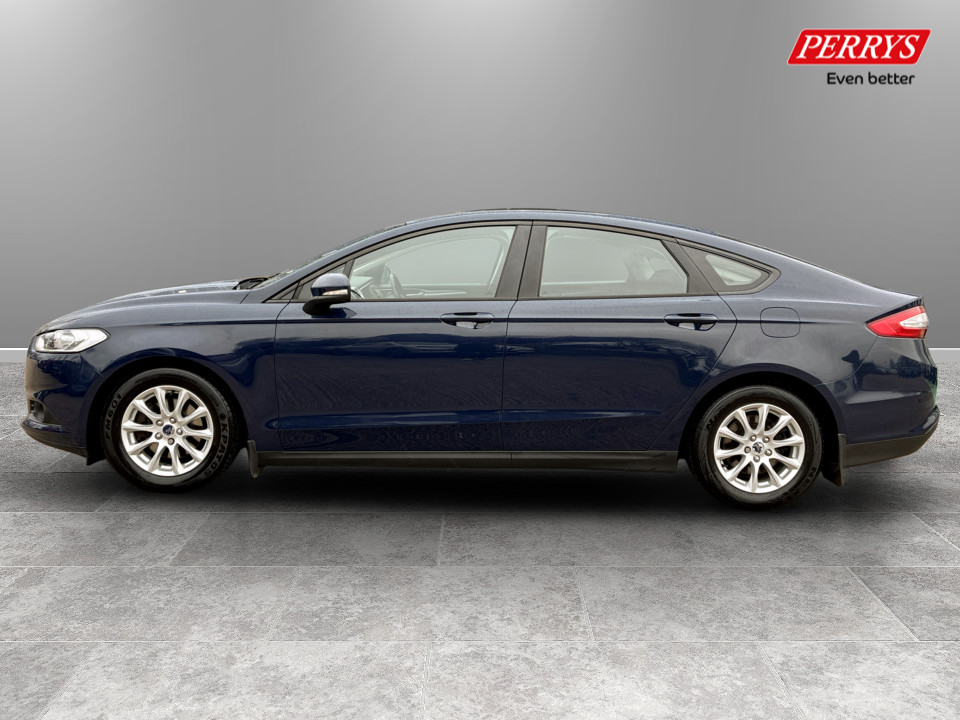 Used Ford Mondeo 2017 for sale - 77896508: Photo 4