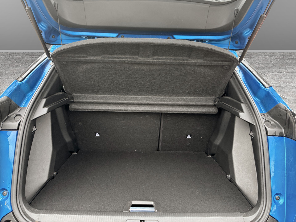 Used Peugeot 2008 2020 for sale - 77666579: Photo 12