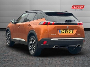 Used Peugeot 2008 2020 for sale - 76128387: Photo 2