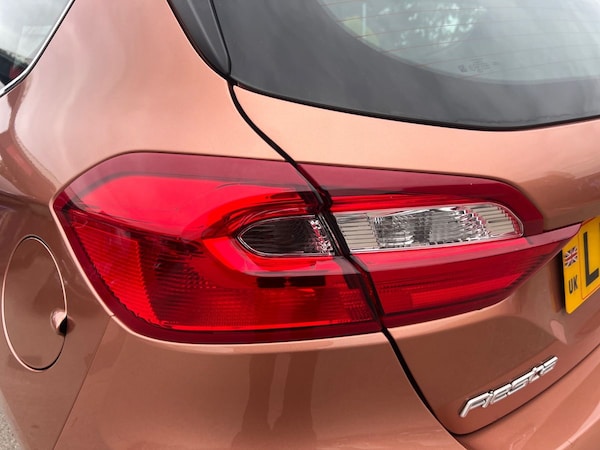 Used Ford Fiesta 2018 for sale - 76016584: Photo 25