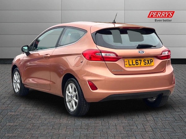 Used Ford Fiesta 2018 for sale - 76016584: Photo 2