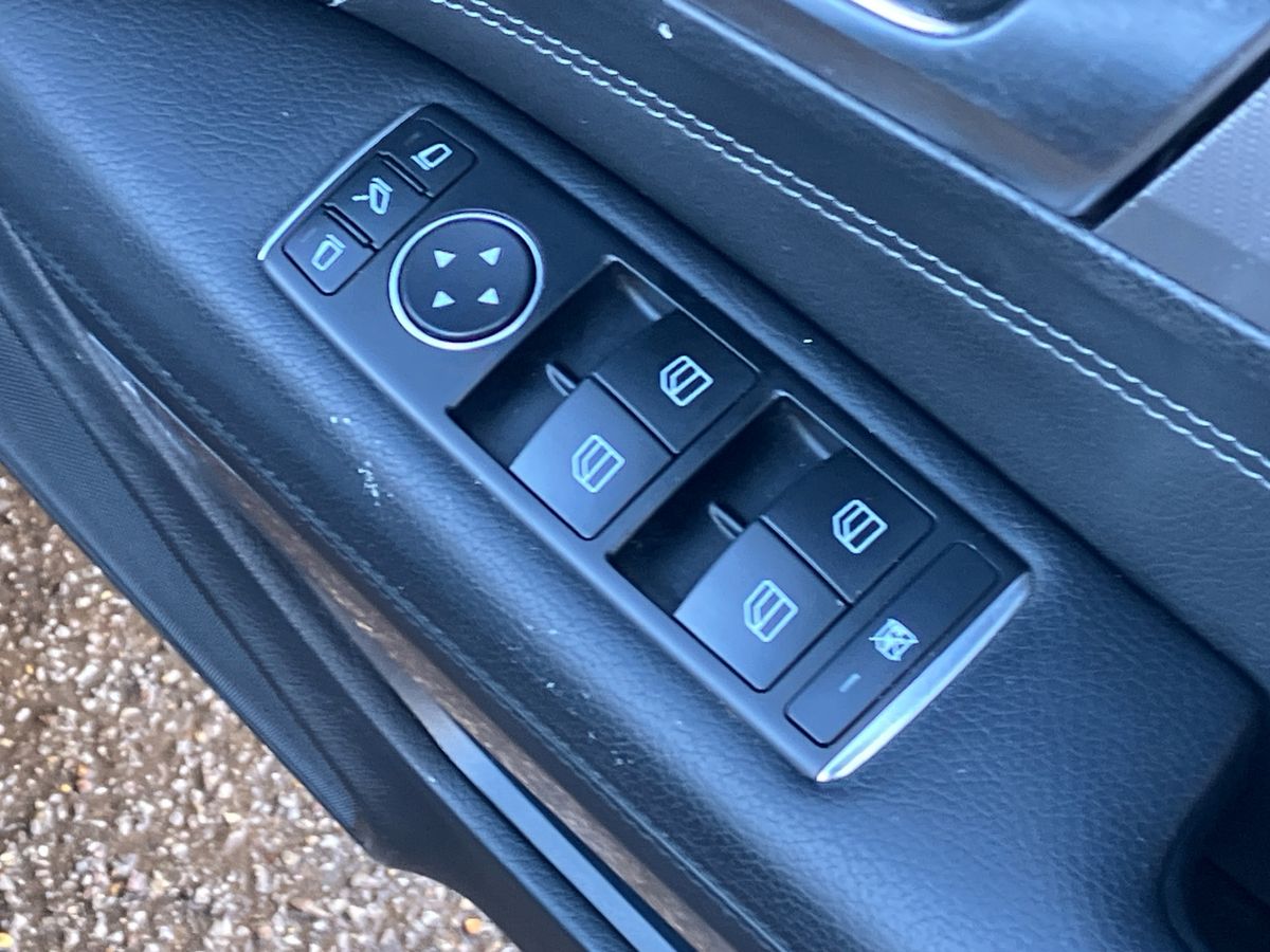 Used Mercedes-Benz E Class 2014 for sale - 77113741: Photo 19