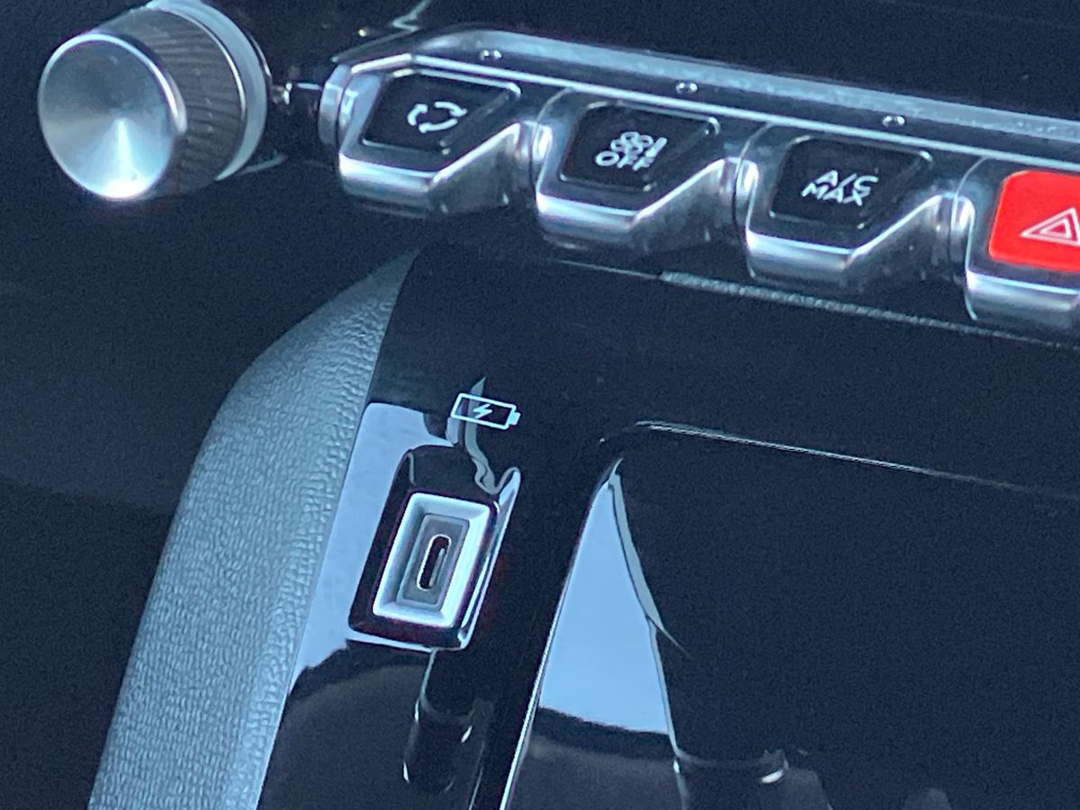 Used Peugeot 208 2022 for sale - 76792572: Photo 48