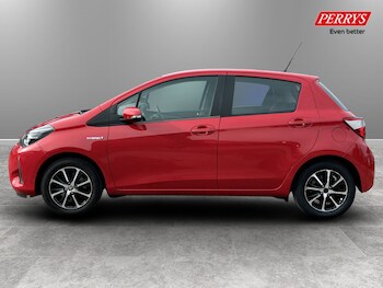 Used Toyota Yaris 2018 for sale - 77707750: Photo