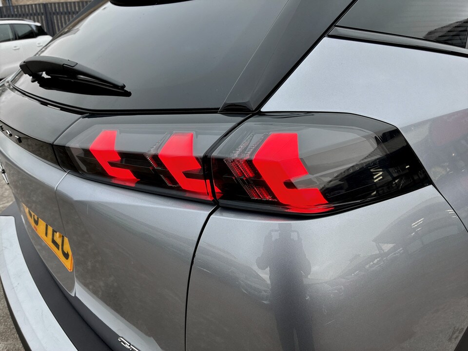 Used Peugeot 2008 2023 for sale - 77789857: Photo 11