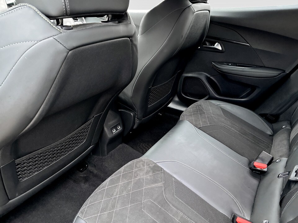 Used Peugeot 2008 2023 for sale - 77789857: Photo 25