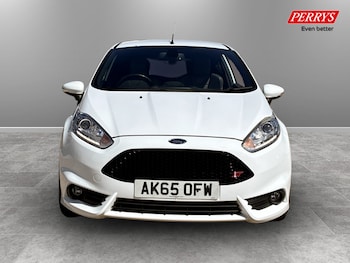 Used Ford Fiesta 2015 for sale - 79251561: Photo