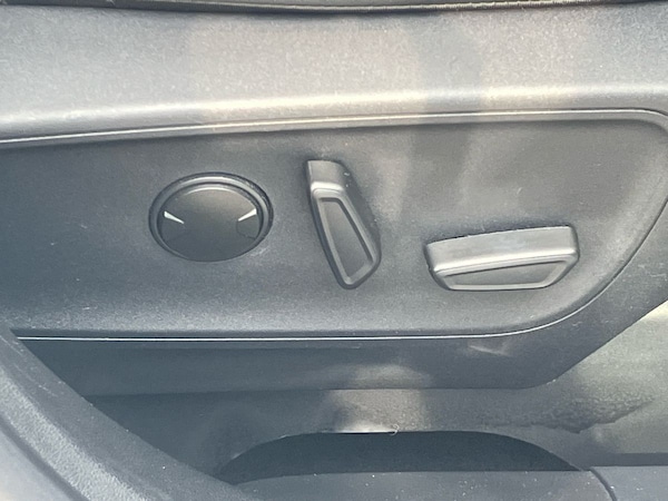 Used Ford Kuga 2022 for sale - 75536299: Photo 46