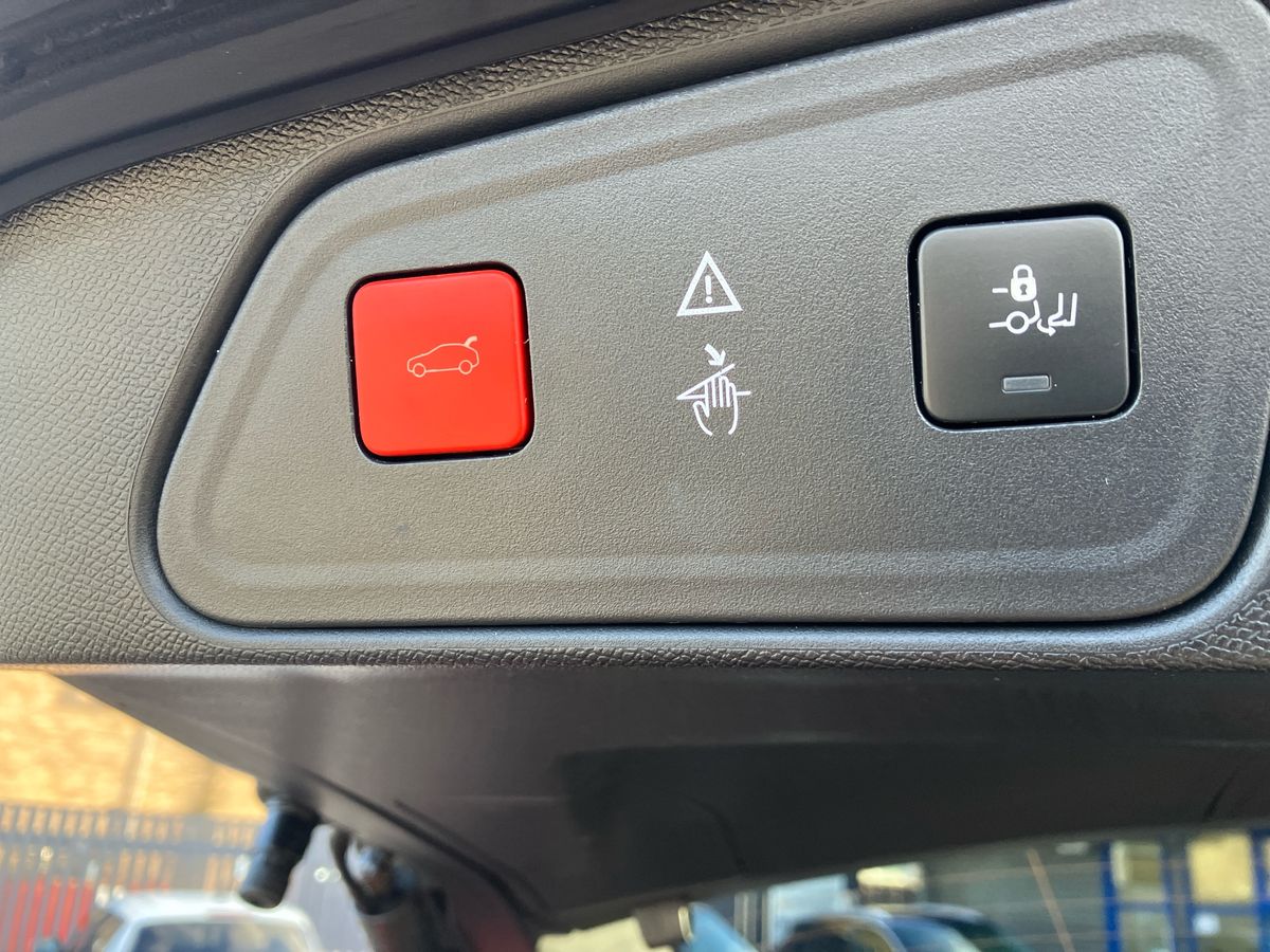 Used Peugeot 3008 2018 for sale - 77432228: Photo 21