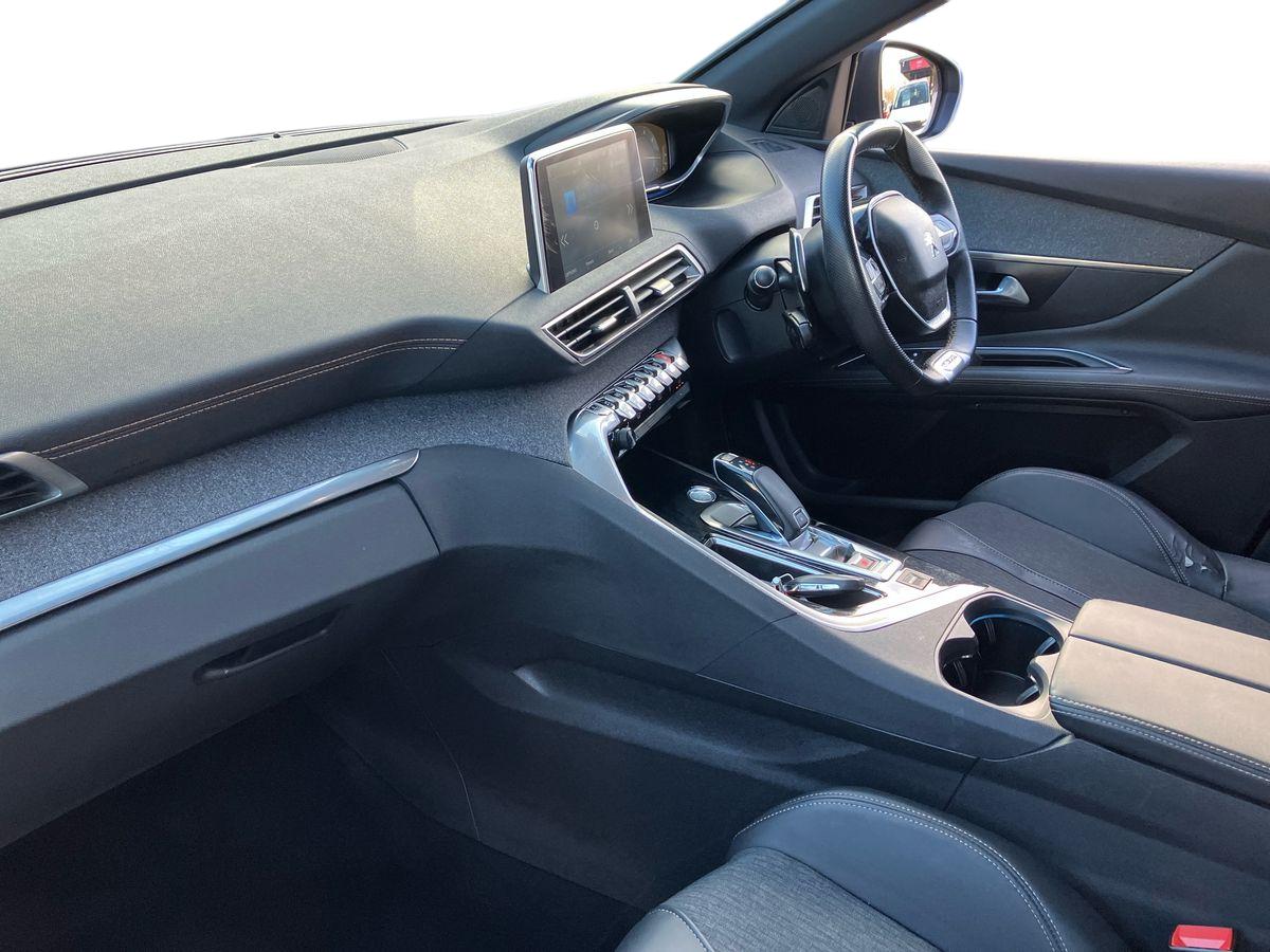 Used Peugeot 3008 2018 for sale - 77432228: Photo 6