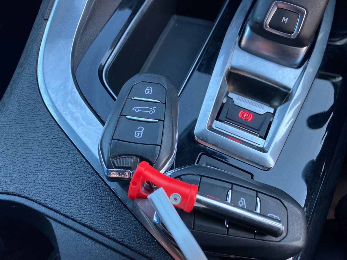 Used Peugeot 3008 2018 for sale - 77432228: Photo 60