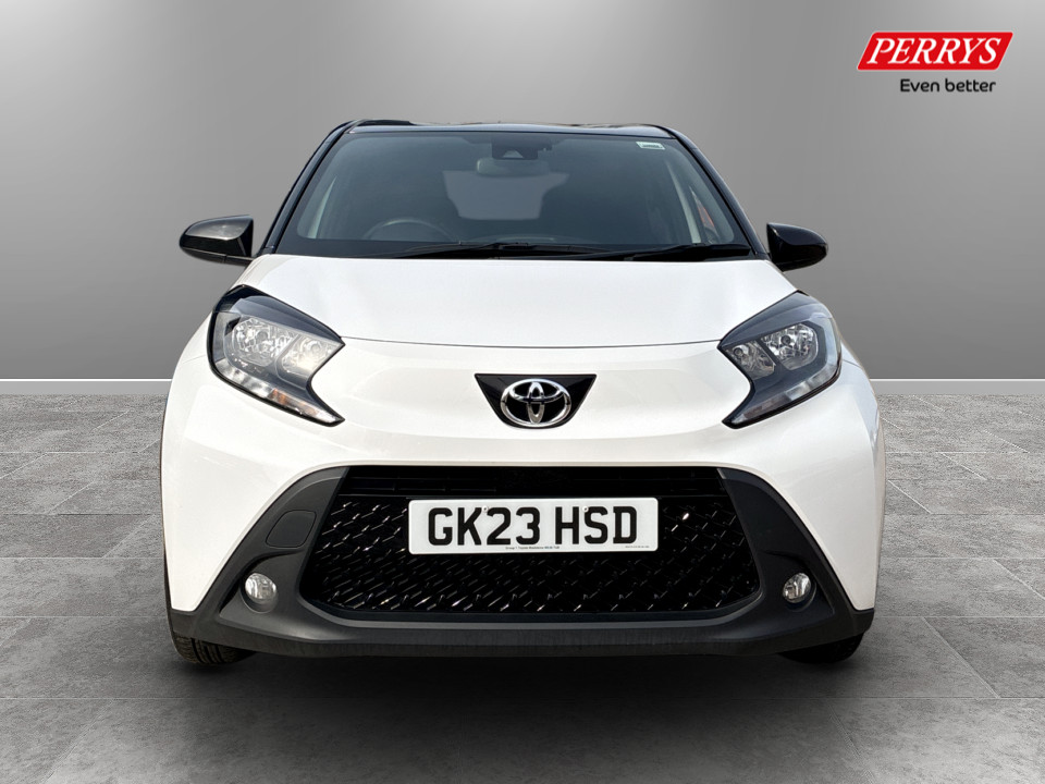Used Toyota Aygo X 2023 for sale - 77980384: Photo 2