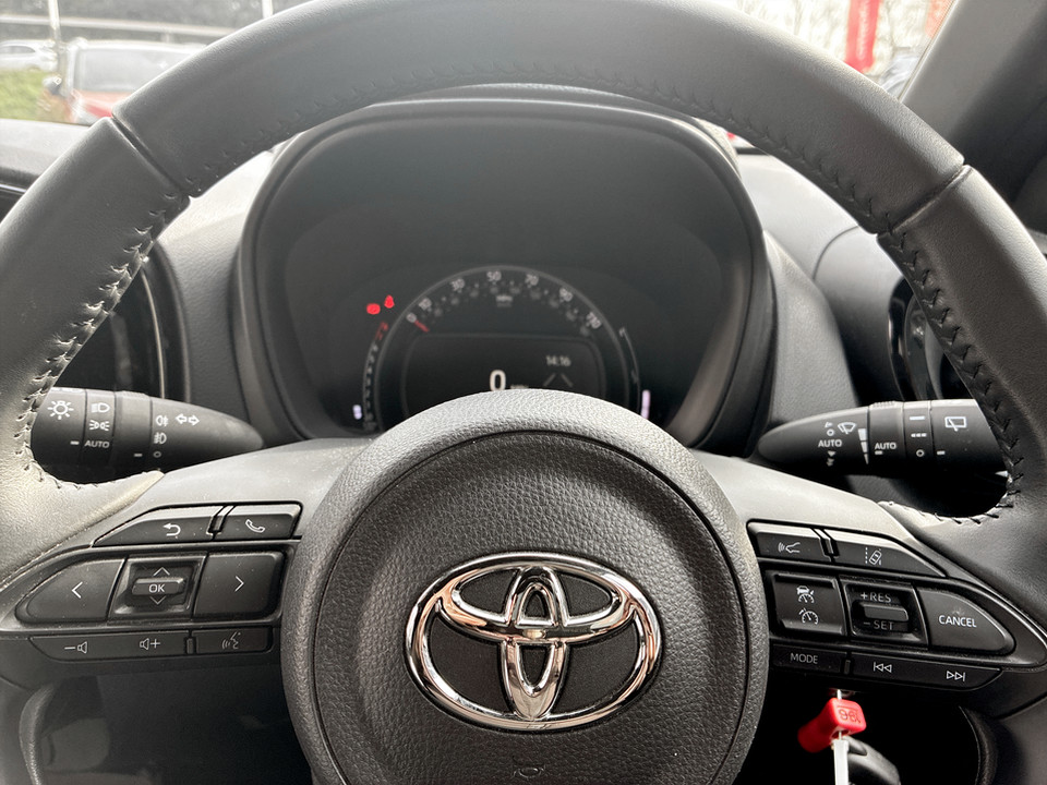 Used Toyota Aygo X 2023 for sale - 77980384: Photo 32