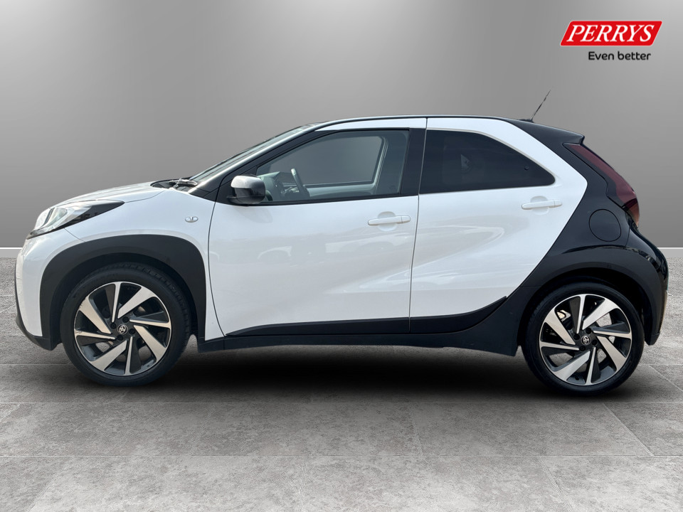 Used Toyota Aygo X 2023 for sale - 77980384: Photo 4