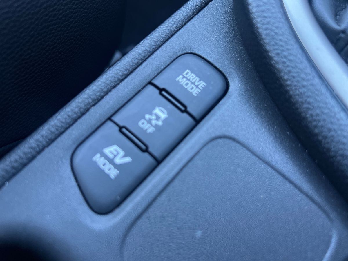 Used Mazda Mazda2 HYBRID 2024 for sale - 76192344: Photo 42