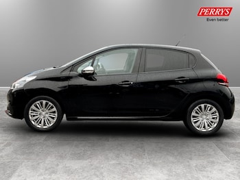 Used Peugeot 208 2019 for sale - 77517070: Photo