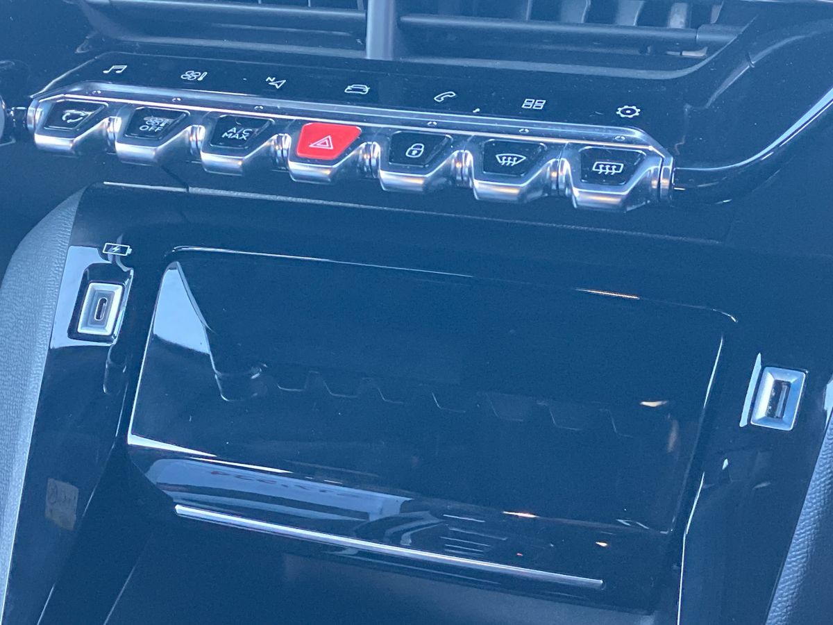 Used Peugeot 2008 2022 for sale - 76128198: Photo 57