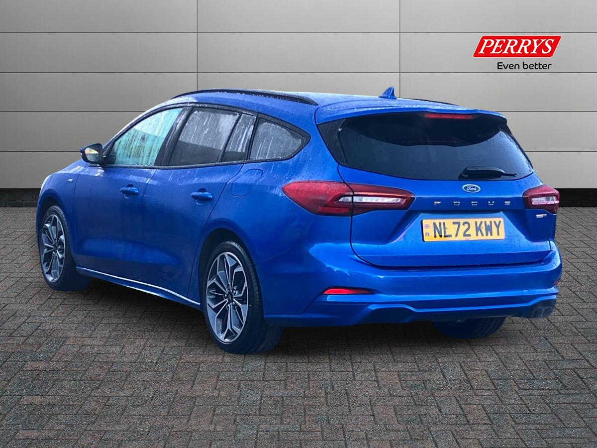 Used Ford Focus 2022 for sale - 76905618: Photo 2