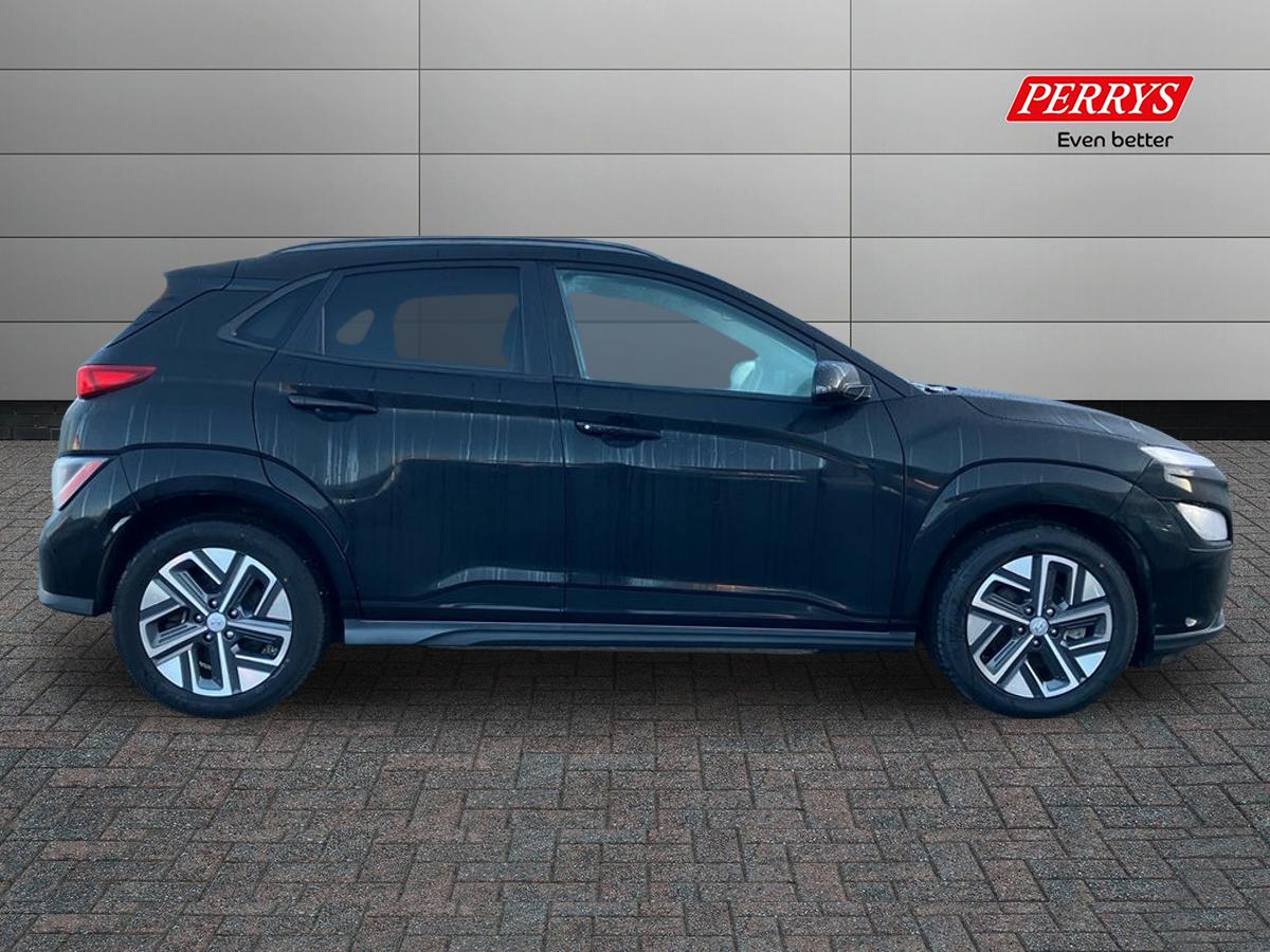 Used Hyundai KONA 2022 for sale - 76736074: Photo 3
