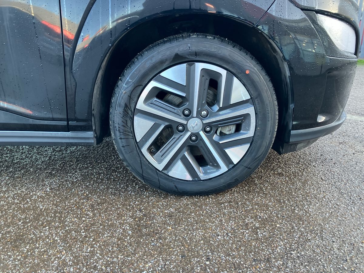 Used Hyundai KONA 2022 for sale - 76736074: Photo 8