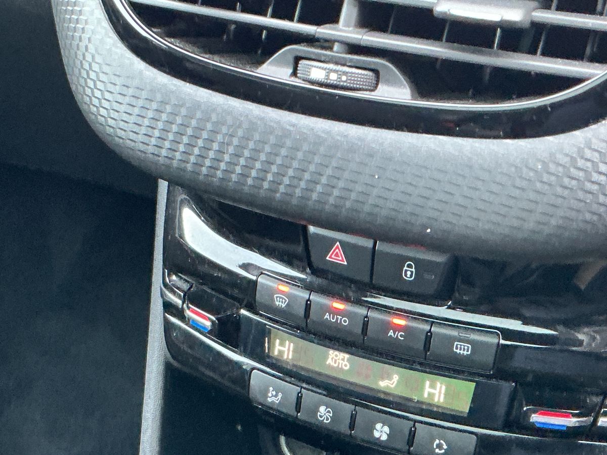 Used Peugeot 2008 2018 for sale - 77846071: Photo 12