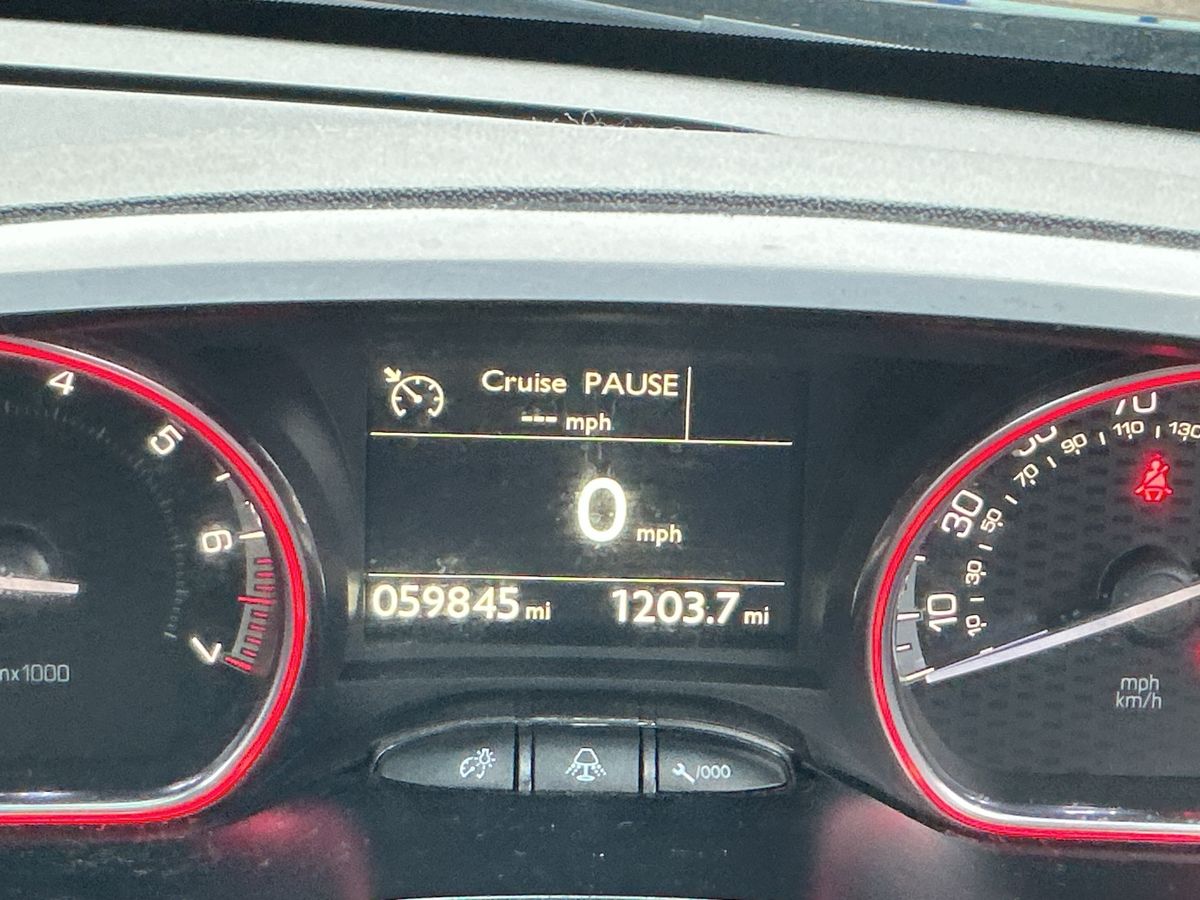 Used Peugeot 2008 2018 for sale - 77846071: Photo 39