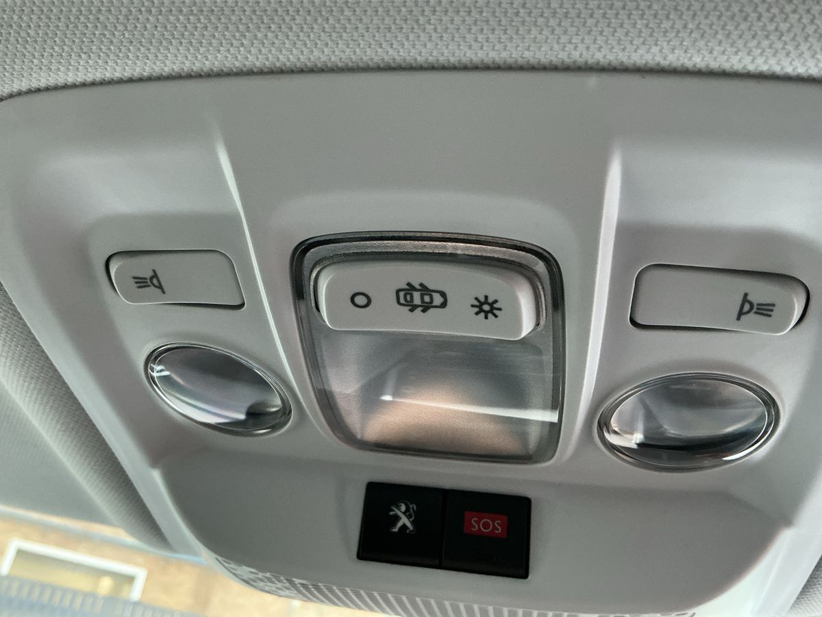 Used Peugeot 2008 2018 for sale - 77846071: Photo 53