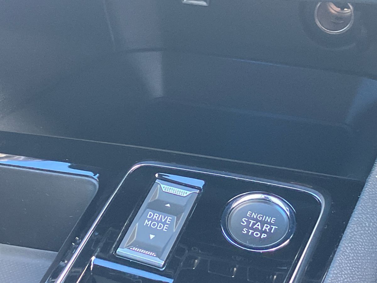 Used Peugeot 3008 2024 for sale - 77872707: Photo 53