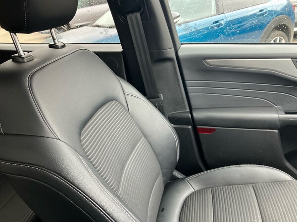 Used Ford Kuga 2022 for sale - 75611935: Photo 62