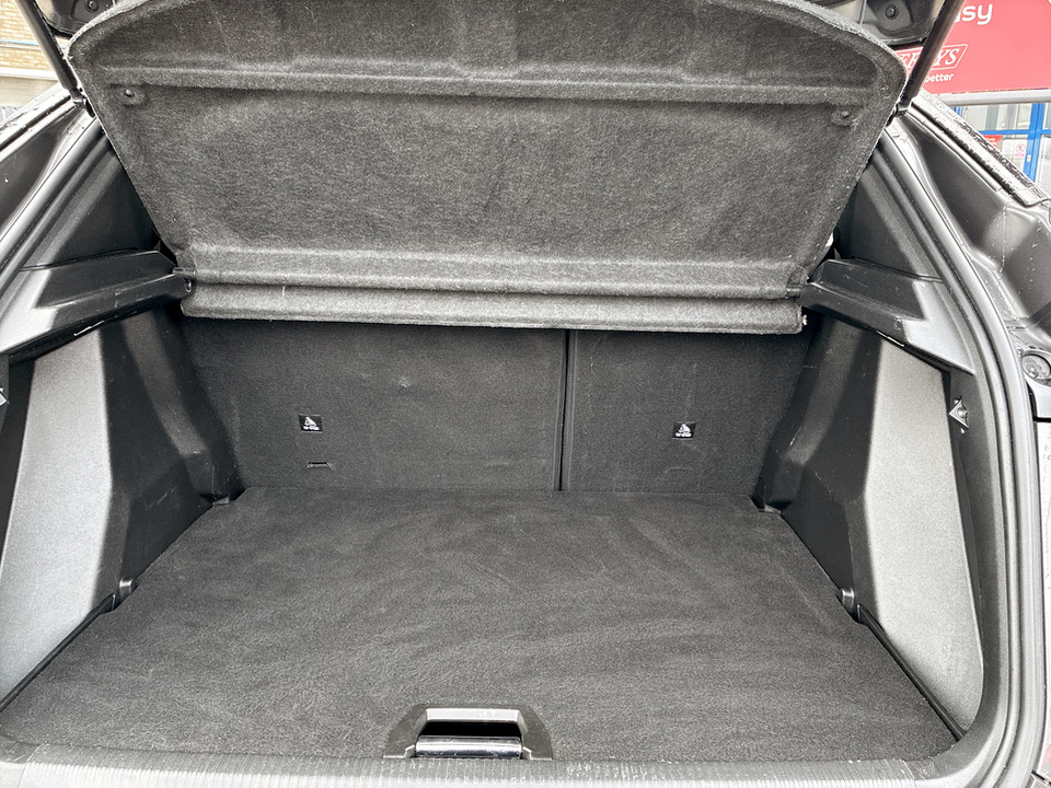 Used Peugeot 2008 2023 for sale - 77460790: Photo 12