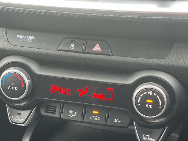 Used Kia Stonic 2022 for sale - 76264143: Photo 13