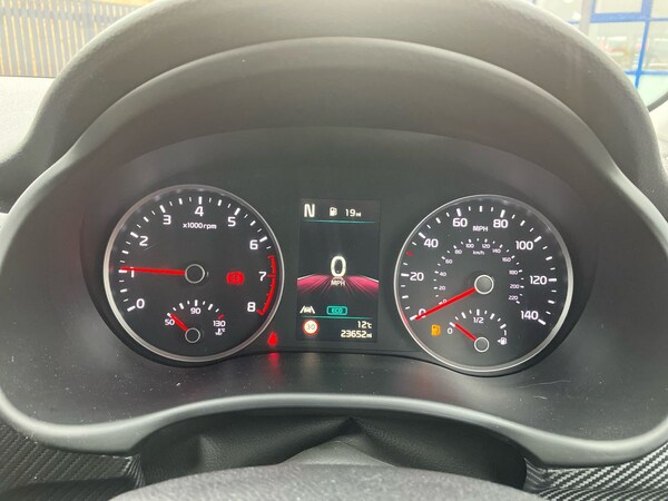 Used Kia Stonic 2022 for sale - 76264143: Photo 15