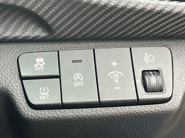 Used Kia Stonic 2022 for sale - 76264143: Photo 39