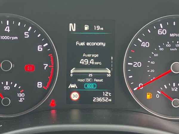 Used Kia Stonic 2022 for sale - 76264143: Photo 42