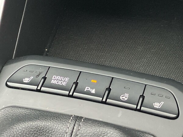 Used Kia Stonic 2022 for sale - 76264143: Photo 52