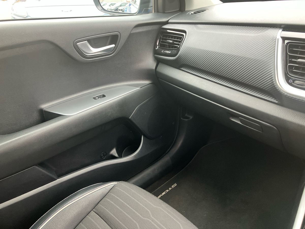 Used Kia Stonic 2022 for sale - 76264143: Photo 54