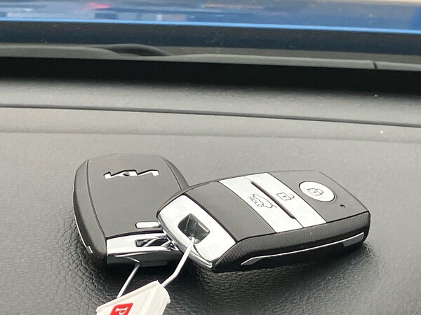 Used Kia Stonic 2022 for sale - 76264143: Photo 59