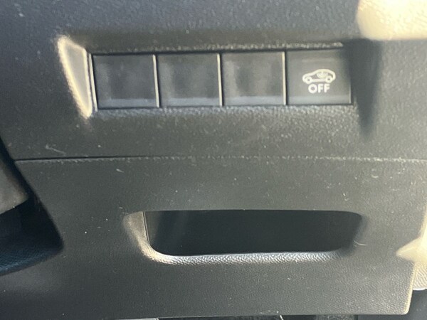 Used Peugeot 2008 2023 for sale - 76045461: Photo 43