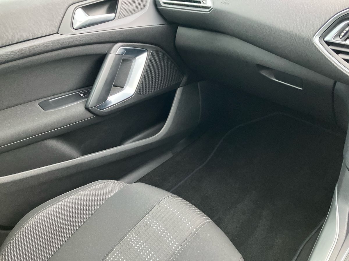 Used Peugeot 308 2016 for sale - 77432234: Photo 49