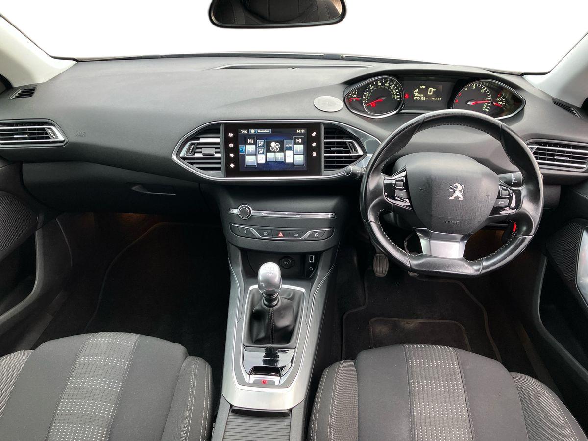 Used Peugeot 308 2016 for sale - 77432234: Photo 9