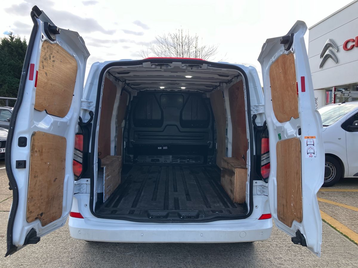 Used Ford Transit Custom 2024 for sale - 76436757: Photo 17