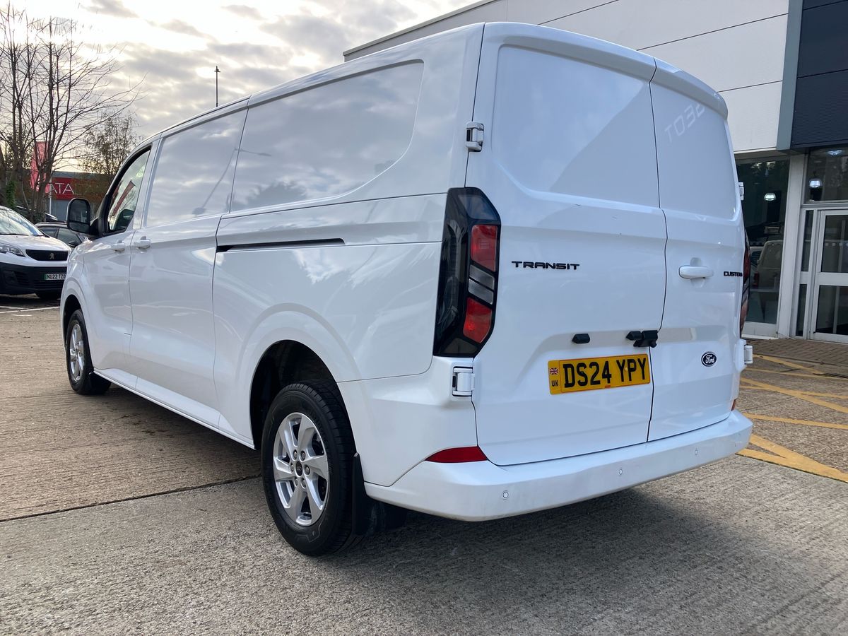 Used Ford Transit Custom 2024 for sale - 76436757: Photo 24