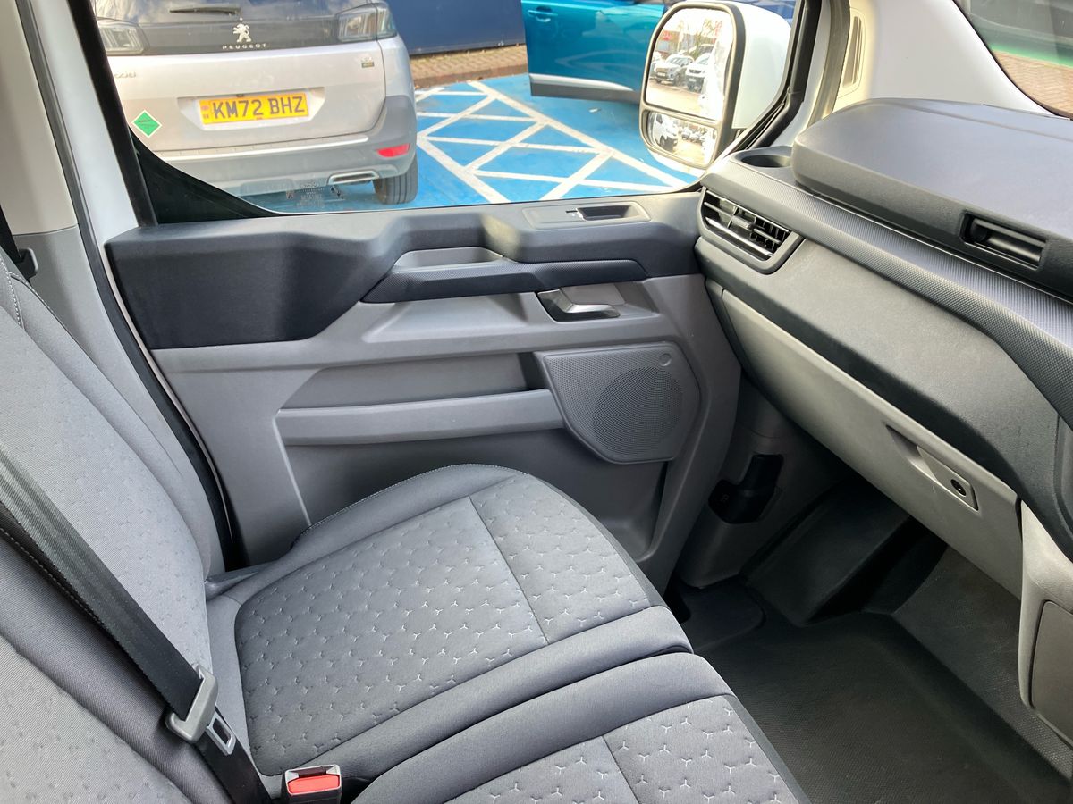 Used Ford Transit Custom 2024 for sale - 76436757: Photo 50