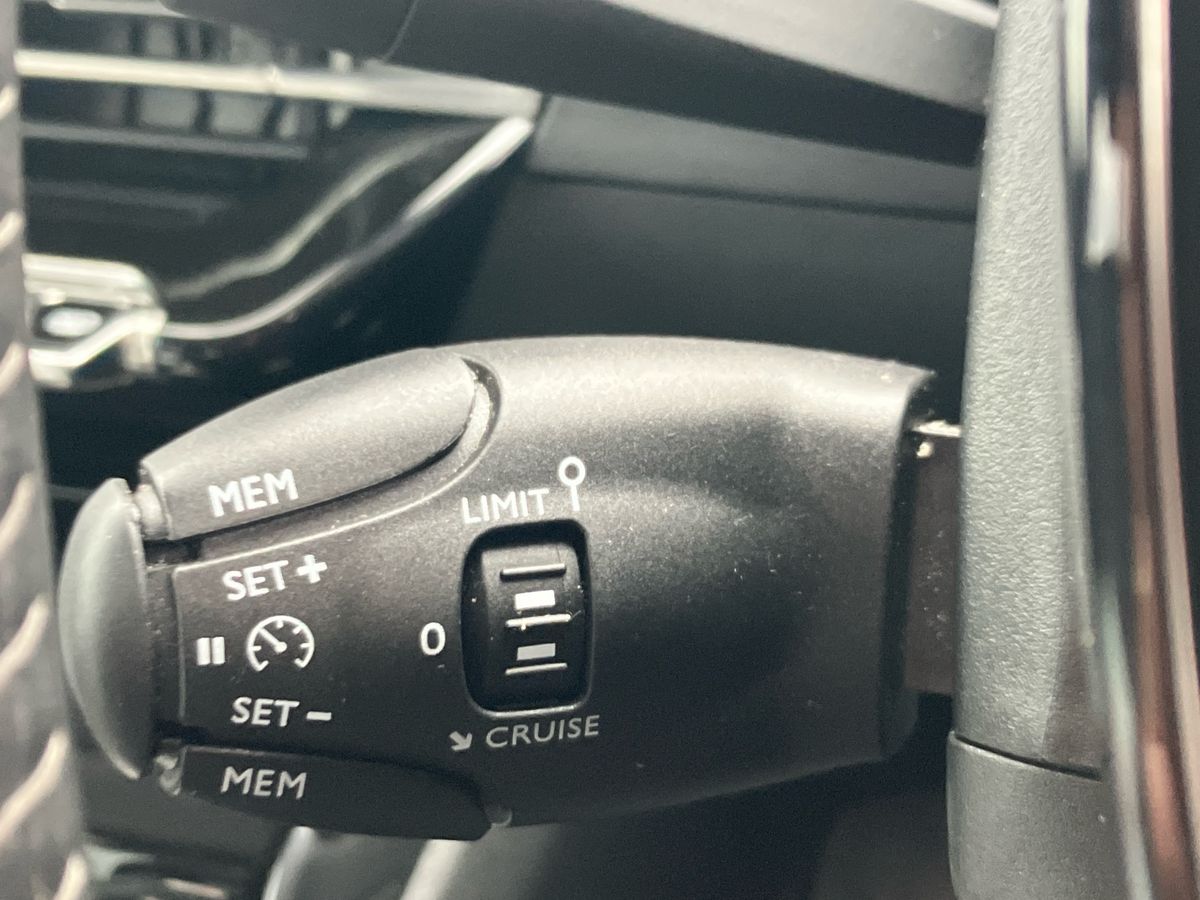 Used Peugeot 2008 2022 for sale - 76264016: Photo 37